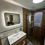 Jacuzzi Bubble - 15 Minutes Drive From The Old Town Apartment