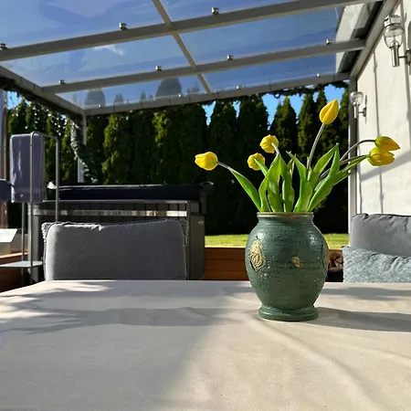 Apartment Jacuzzi Bubble - 15 Minutes Drive From The Old Town